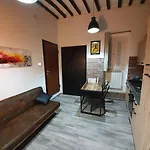 Residenza La Mandorla דירה פרוג'ה