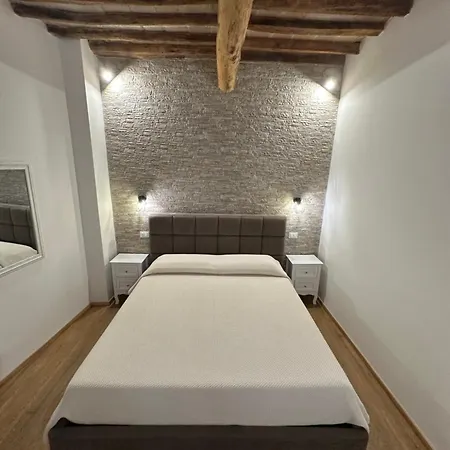 Residenza La Mandorla דירה פרוג'ה